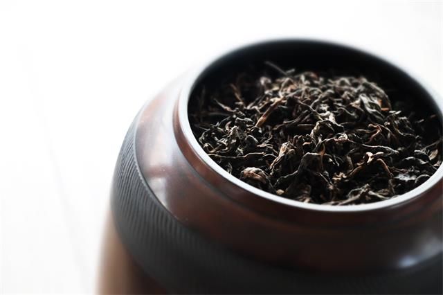 Puer Loose Tea Suitable for Long-Term Storage?-3