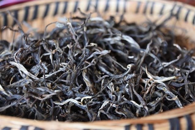 What is Puer First Flush Spring Tea?-2