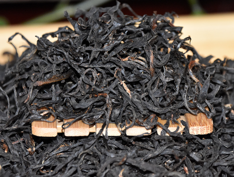 Brewing Steps for Yunnan Mei Zhan Black Tea-2