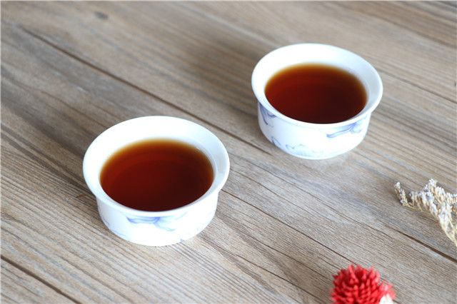 How Long Should Pu'er Ripe Tea Be Stored for Optimal Flavor?-2