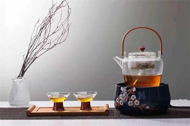 Can Raw Pu'er Tea be Boiled? How?-2