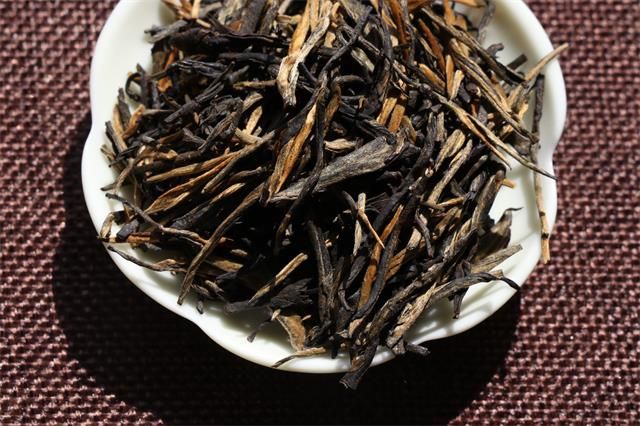 What is the Optimal Water Temperature for Brewing Black Tea?-4