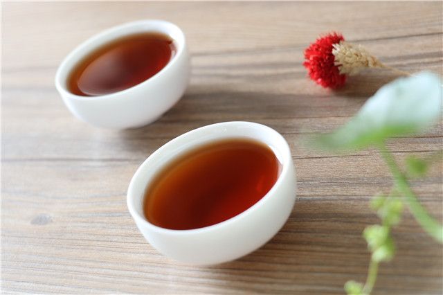 Four Suitable Groups for Xiaoxinggan Pu'er Tea-4