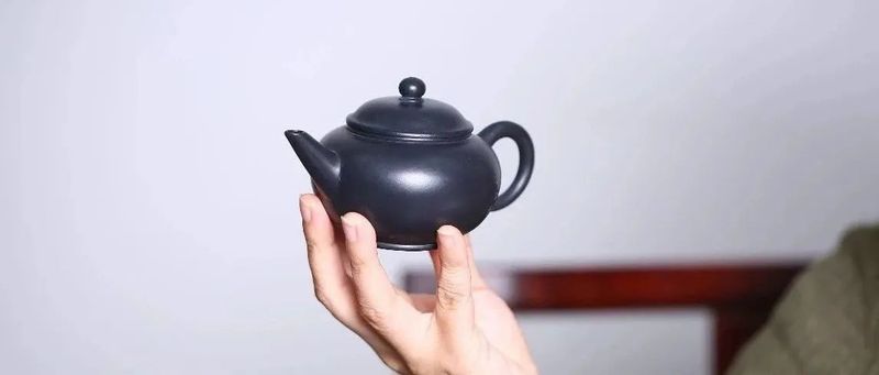 Nourishing a Teapot: Is it Good to Leave Tea Leaves and Infusion in the Pot Overnight?-3