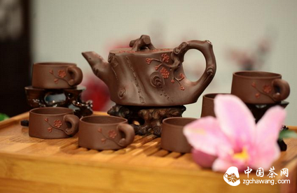 A Lifetime Worth of Anticipation: The Intertwined Tea Tales of Tea and Purple Clay Teapot-7