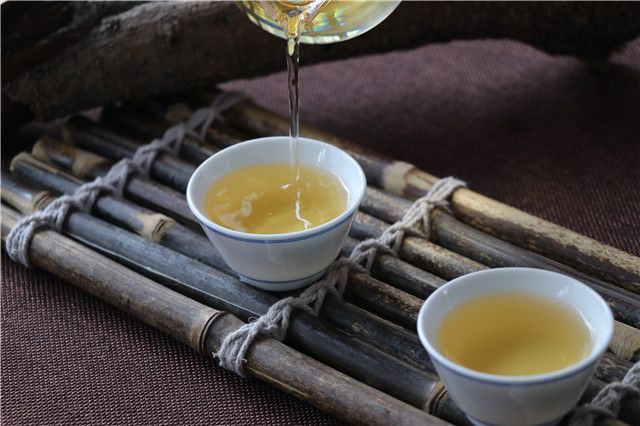 How to Drink Raw Pu'er Tea Properly-1