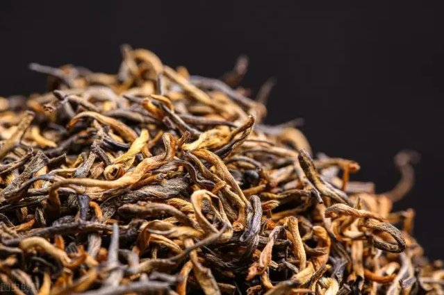 What are the storage precautions for black tea?-1