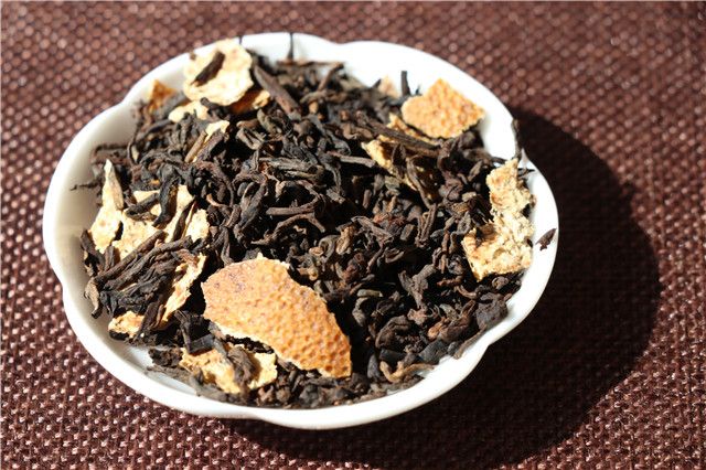 How to Brew and Cook Pu'er Tea with Dried Tangerine Peel-1