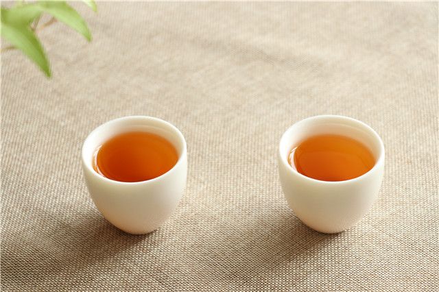 What Are the Benefits of Drinking Black Tea Long-Term?-3