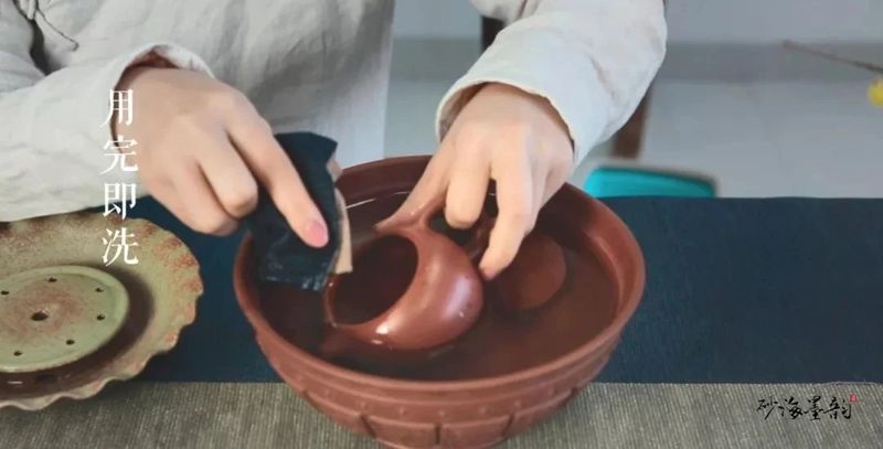 Playing with Purple Clay Pots: How to Become a Master at Nourishing Your Pot?-4