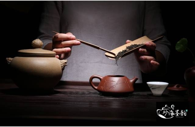 Is Tofu Boiling Necessary for the Initial Use of a Purple Clay Teapot?-19