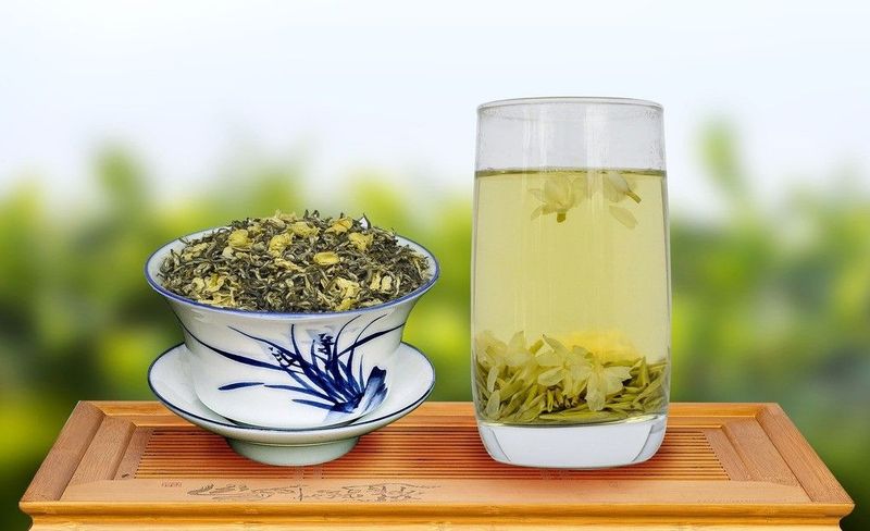 Is it Good to Drink Flower Tea Long-Term?-2