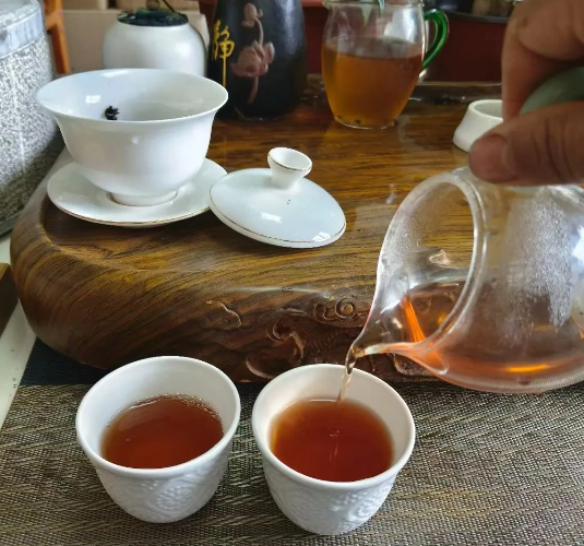 Guodazhai Township, Fengqing County: 'Rock Tea' Goes Online and Beyond the Mountains-3