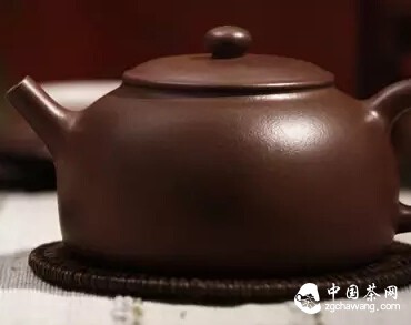 The Promotive Role of Purple Clay Teapots in Tea Culture