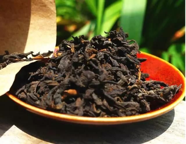 Among the myriad Liubao teas, how do you select a 