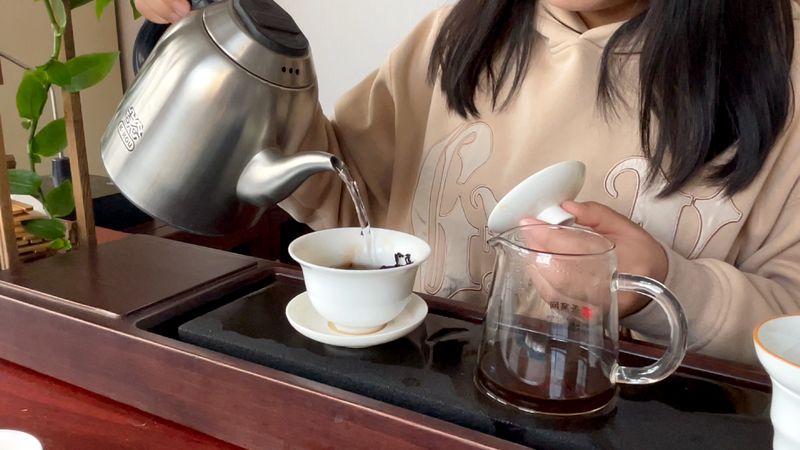 Puer Shoucha (Ripe Puer) - Is it Good to Brew with Boiling Water?-2