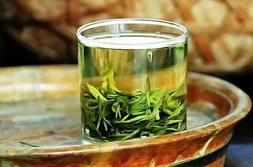 The Benefits and Brewing Method of Longjing Tea!