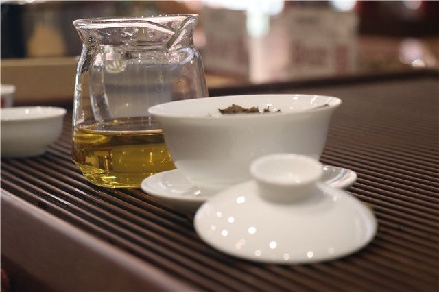 Camphor, Lotus, Orchid Aromas... Where Do Pu'er Tea's Scents Come From?-3