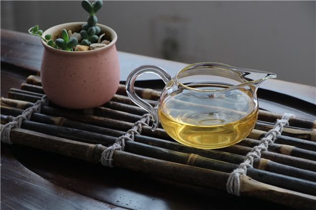 What are the Benefits and Drawbacks of Drinking Pu'er Tea-4