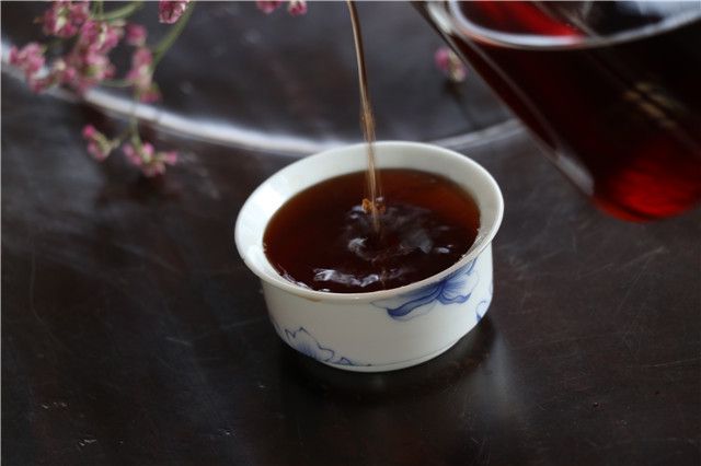 How to Drink Pu'er Tea? The Proper Way of Drinking Pu'er Tea-3