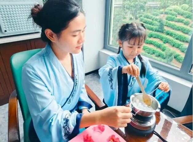 Anji Meixi: Keen to Study, Rich in Tea Aroma-3