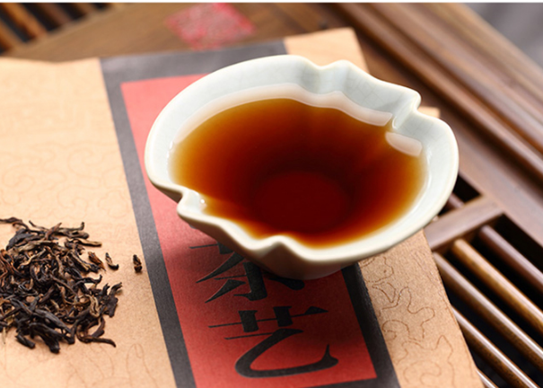 Can I Drink Pu'er Tea in Summer with Poor Digestion?-3