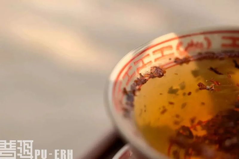 Nuance in the Mix of Pu'er Tea-6