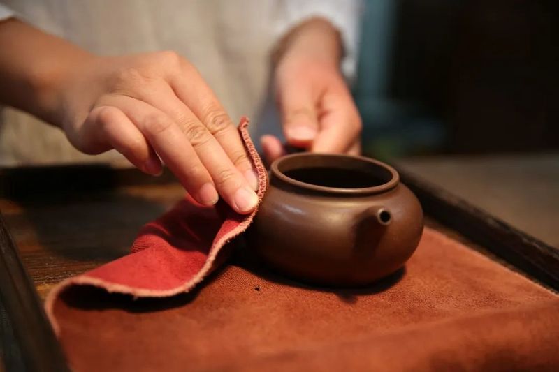 Purple Clay Teapot Preparation: Should You Boil It?-6