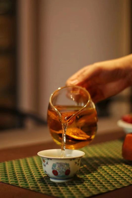 Summer Brings Many Benefits to Tea Drinking: How to Avoid 