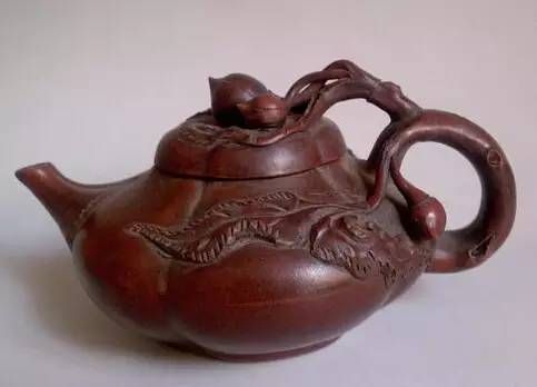 The Secrets to Making “New” Teapots Look “Old” Are All Here