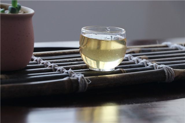 Features of the Ancient Tree Tea from Mahahei in Yiwu-3