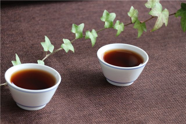 How to Appreciate High-Quality Pu'er Ripened Tea-4