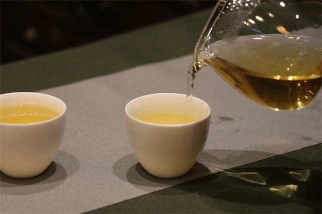 Pure Realm in Tea: Welcoming Guests with Purity, Valuing Harmony-2