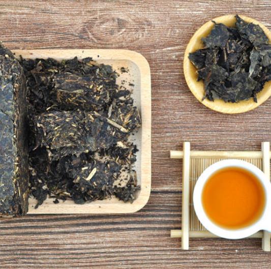 Master the Brewing Method of Dark Brick Tea for Your Own Tea Time-3