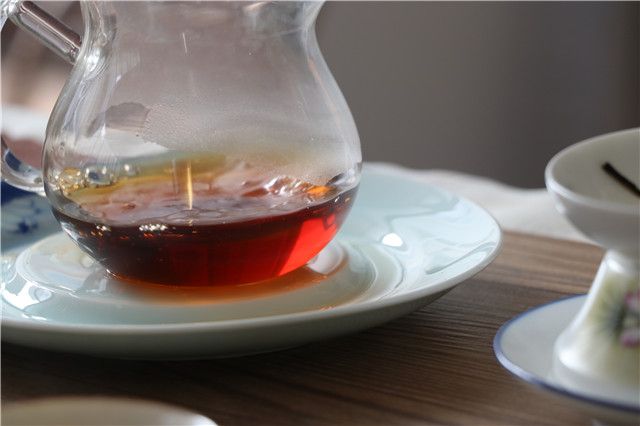 Four Suitable Groups for Xiaoxinggan Pu'er Tea-3