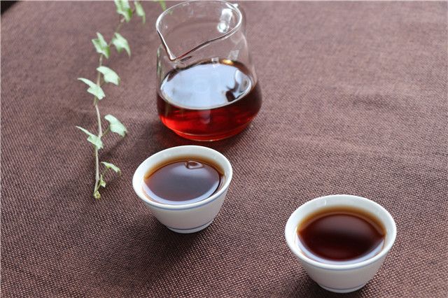 How to Appreciate High-Quality Pu'er Ripened Tea-2