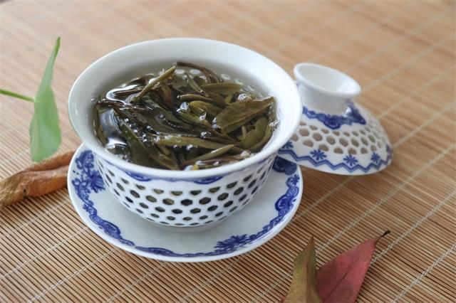 Old Xu on Tea: The Surprising Difference in Taste When Brewing the Same Tea with Different Utensils!-1