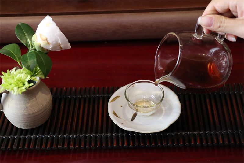 How to Distinguish between the Flavors of Pile, Warehouse, Mold in Aged Pu'er Tea?-1