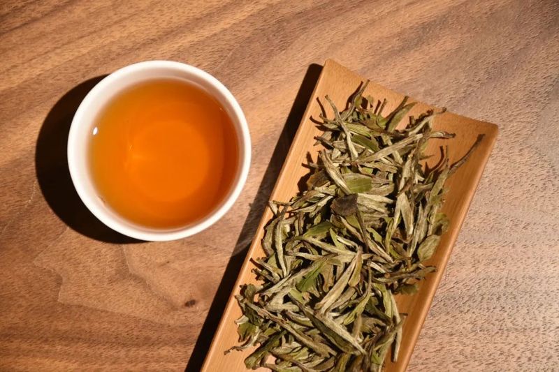 Two Keywords to Help You Select White Tea of Different Years!-2