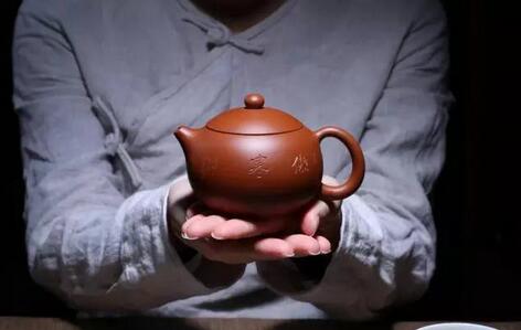 A Smile to Captivate a City, the Timeless Beauty of the Xi Shi Teapot-2