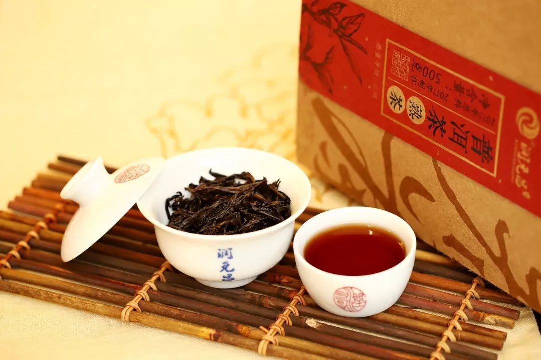 The Correct Way to Brew Pu'er Cake Tea: A Simple and Easy Guide-3