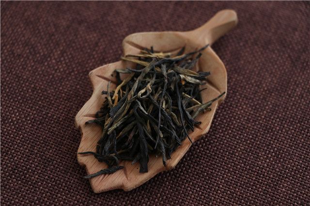 The Benefits and Effects of Fengqing Yunnan Black Tea-1