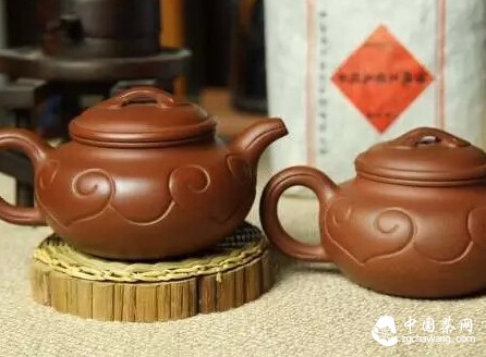 Nourishing a Teapot: The Beauty of Time's Carving in a Slow Stream-6