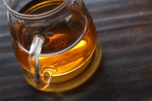 Puer Tea's Secondary Metabolites: How Do They Contribute to Better Health?-3