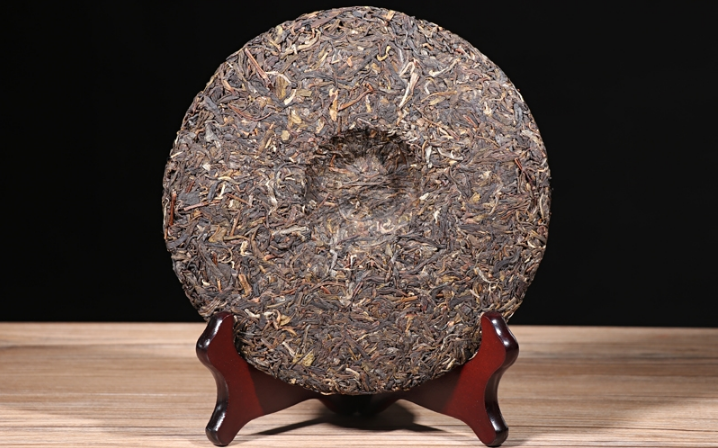 What are the characteristics of dry-warehouse Pu'er tea?-3