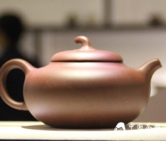 Four Taboos in Nourishing a Purple Clay Teapot