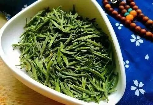 What is Kaihua Longding Tea?