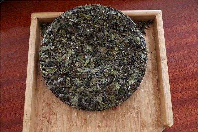 Differences Between Loose and Compressed White Tea-2