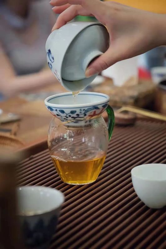 Why Have So Many People Fallen in Love with Tea During the Pandemic?