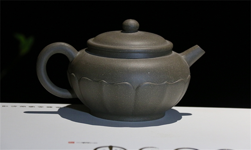 How Should an Idle Purple Clay Teapot Be Stored?-3